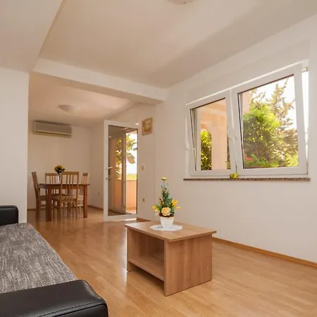 Apartment Juliette *